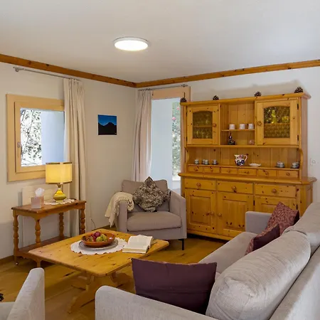 Apartment Chesa Muschna *